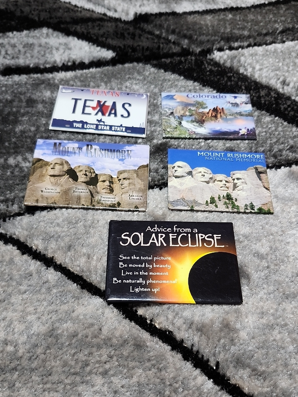 COLLECTION OF UNITED STATES LANDMARKS ATTRACTIONS SOUVENIR MAGNETS BUNDLE